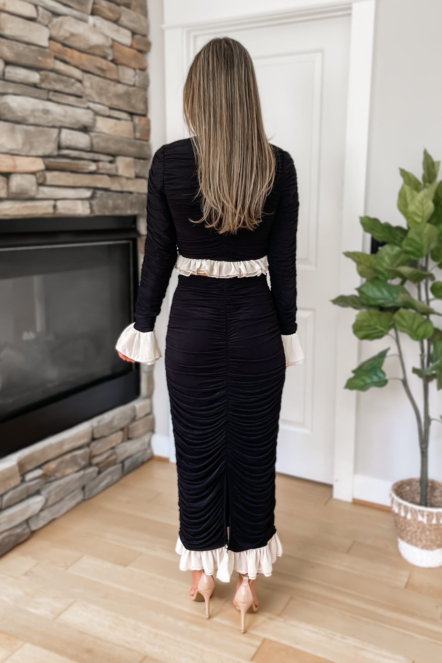 Lendie Ruched Two Piece Skirt Set - Black and Cream - Image 2