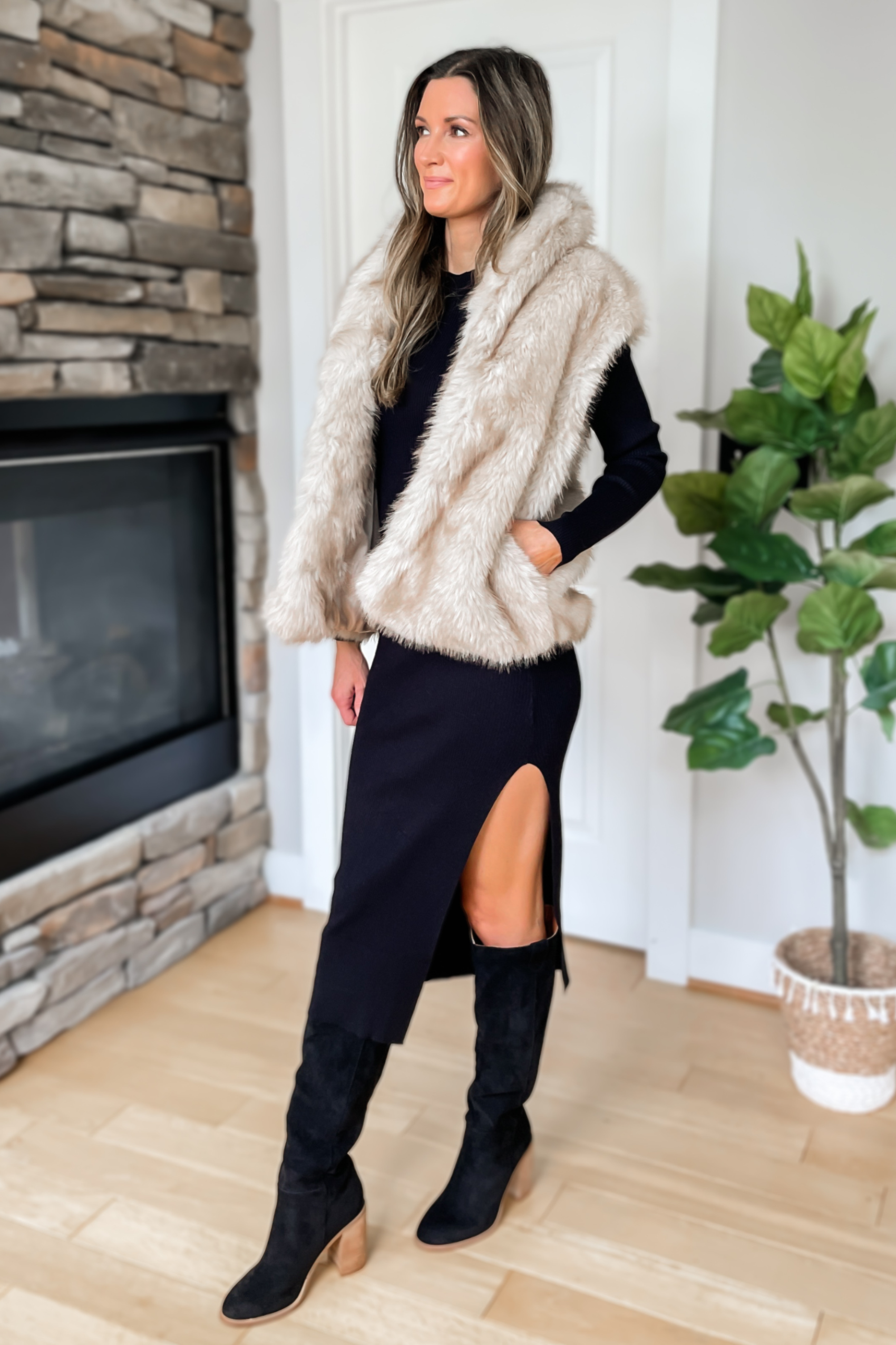 Aspen Faux Fur Vest - Stone - Image 2
