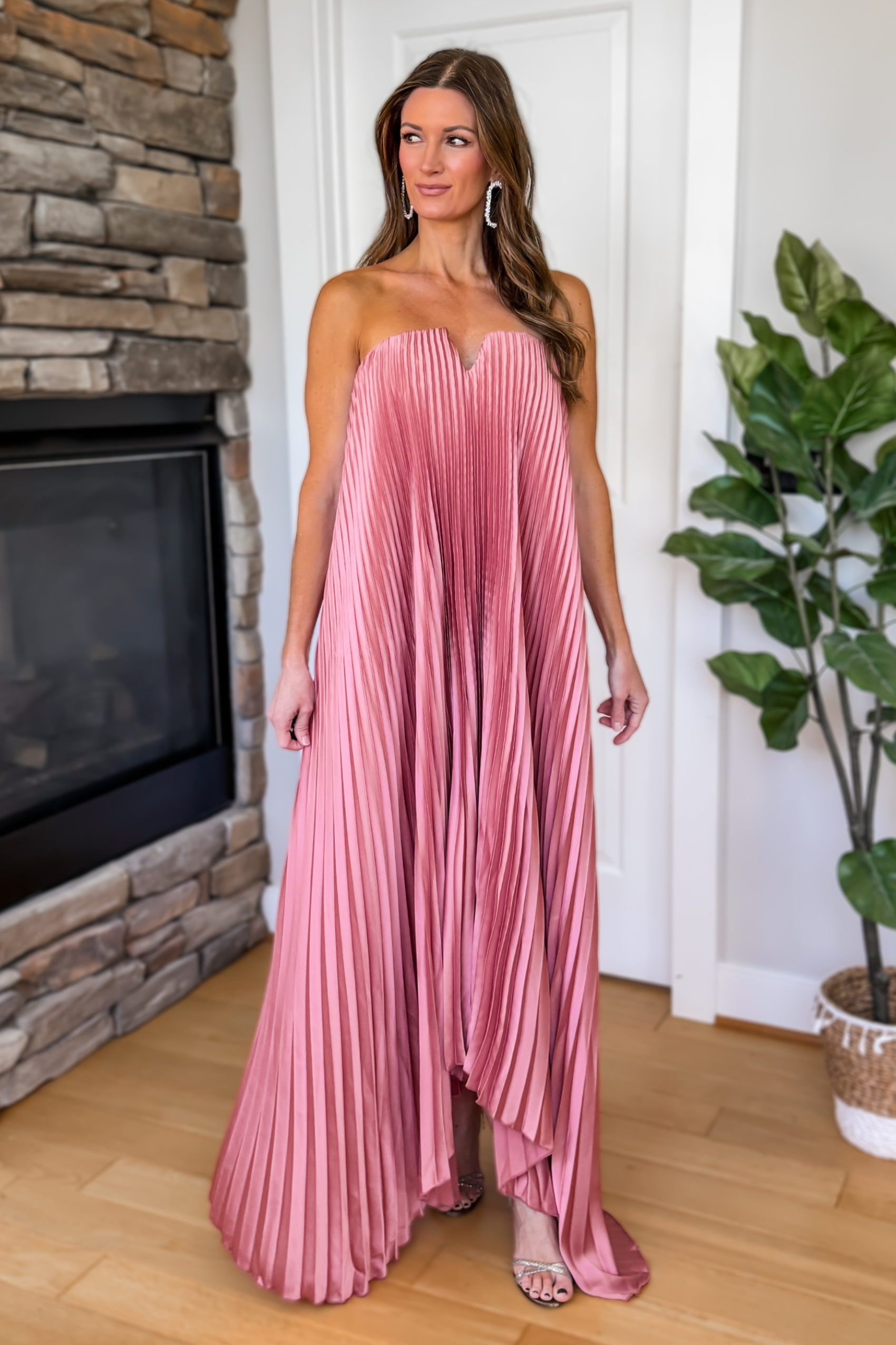 Evening Glow Pleated Satin Maxi Dress – Mauve - Image 2